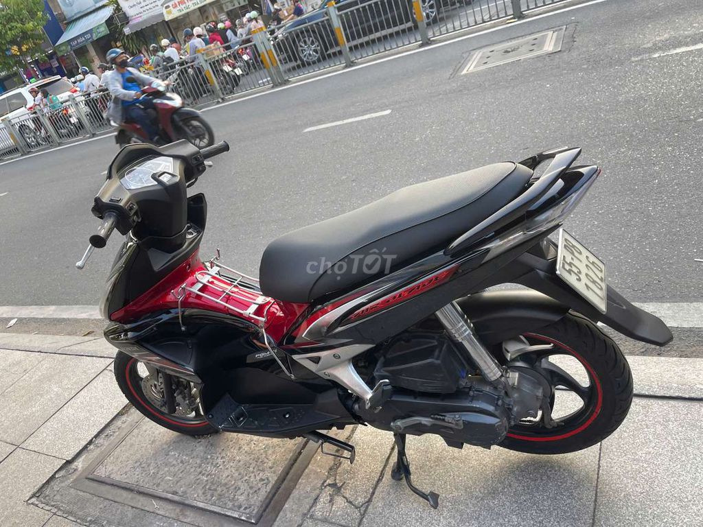 Honda Air Blade 2010 - ảnh 5