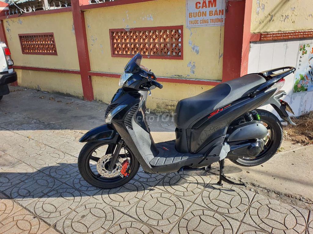 Honda SH 2012 - ảnh 2