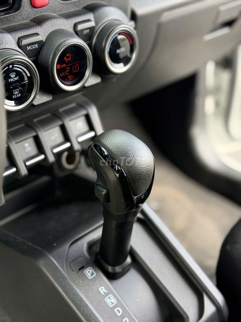 Suzuki Jimny 2024 - ảnh 3