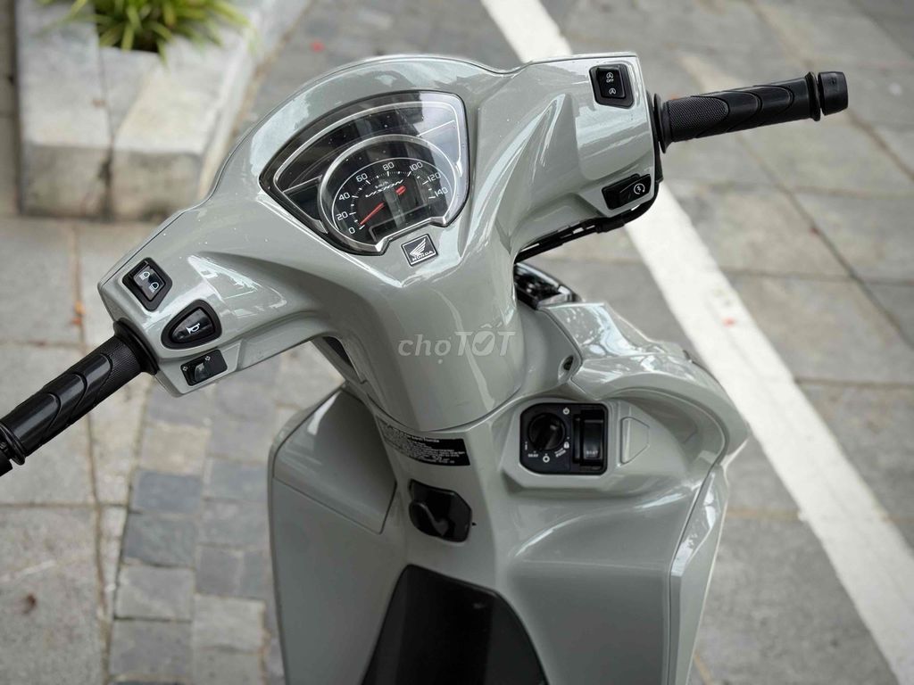 Honda Vision 2024 - ảnh 3