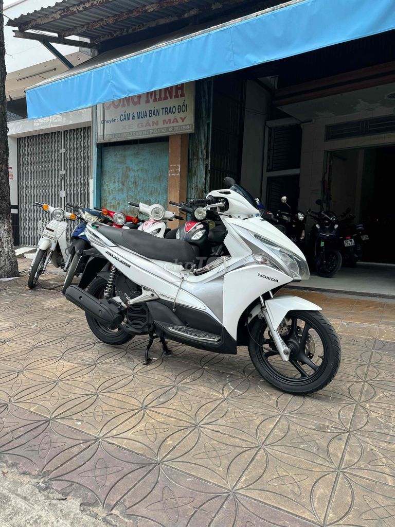 Honda Air Blade 2011 - ảnh 3