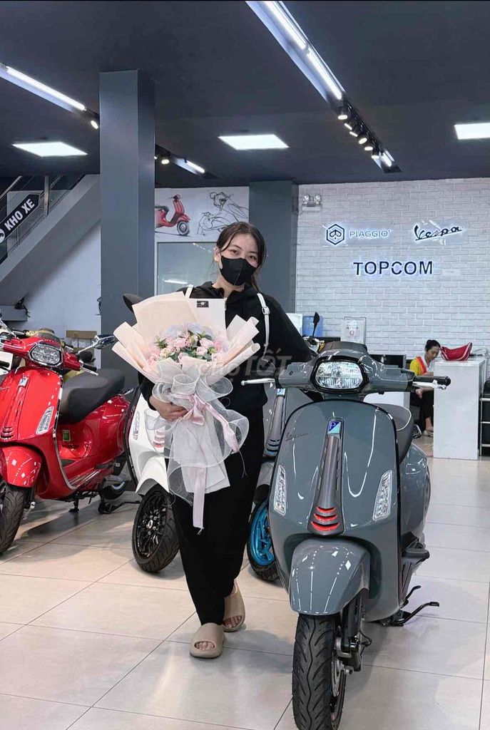 Piaggio Vespa 2025 - ảnh 1