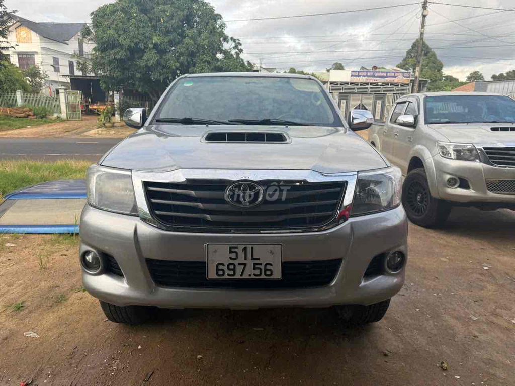Toyota Hilux 2014 - ảnh 1