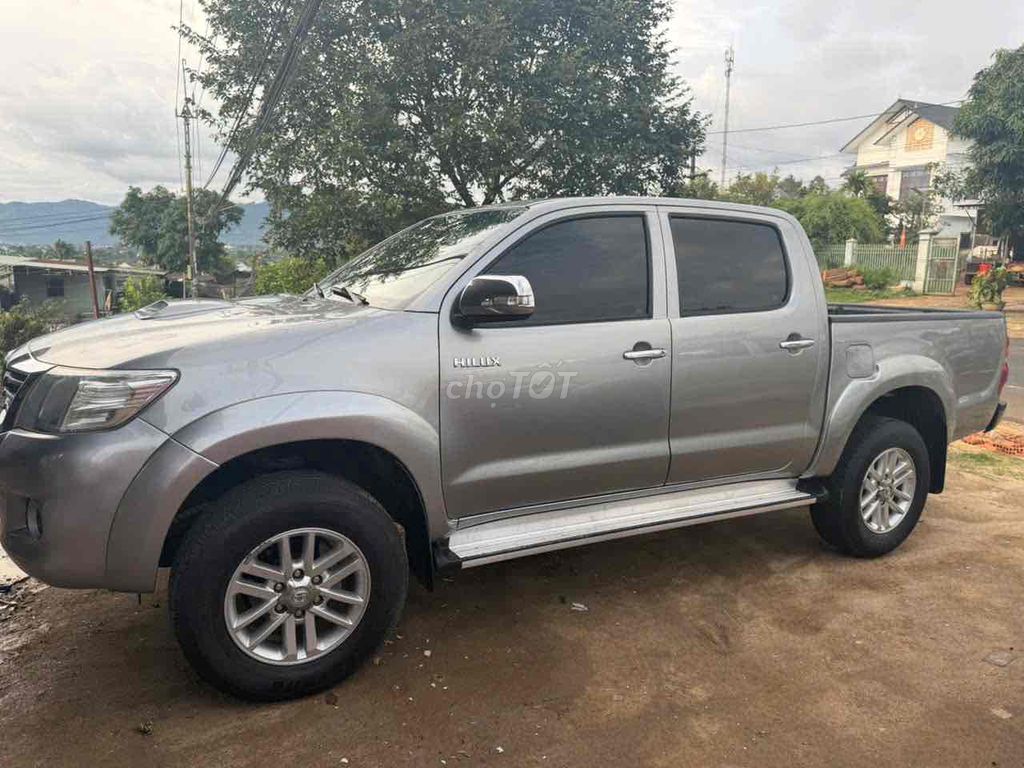 Toyota Hilux 2014 - ảnh 3