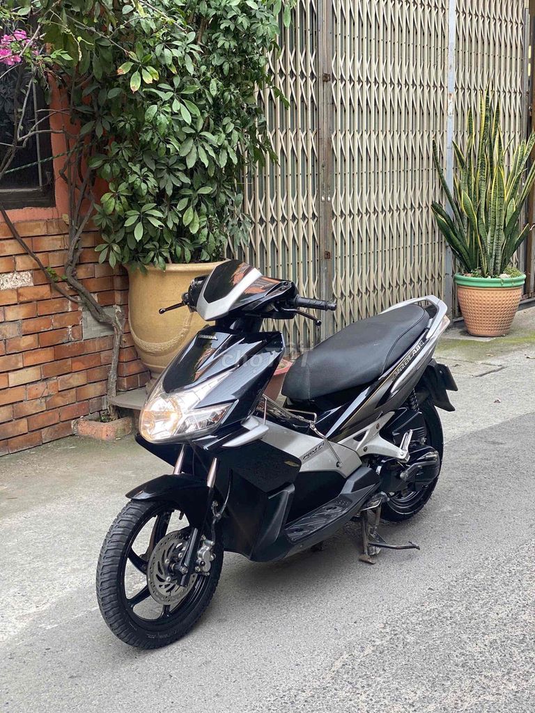 Honda Air Blade 2010 - ảnh 3