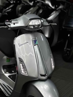 Piaggio Vespa 2019 - ảnh 1