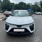 VinFast VF7 Plus 2025 - ảnh 1