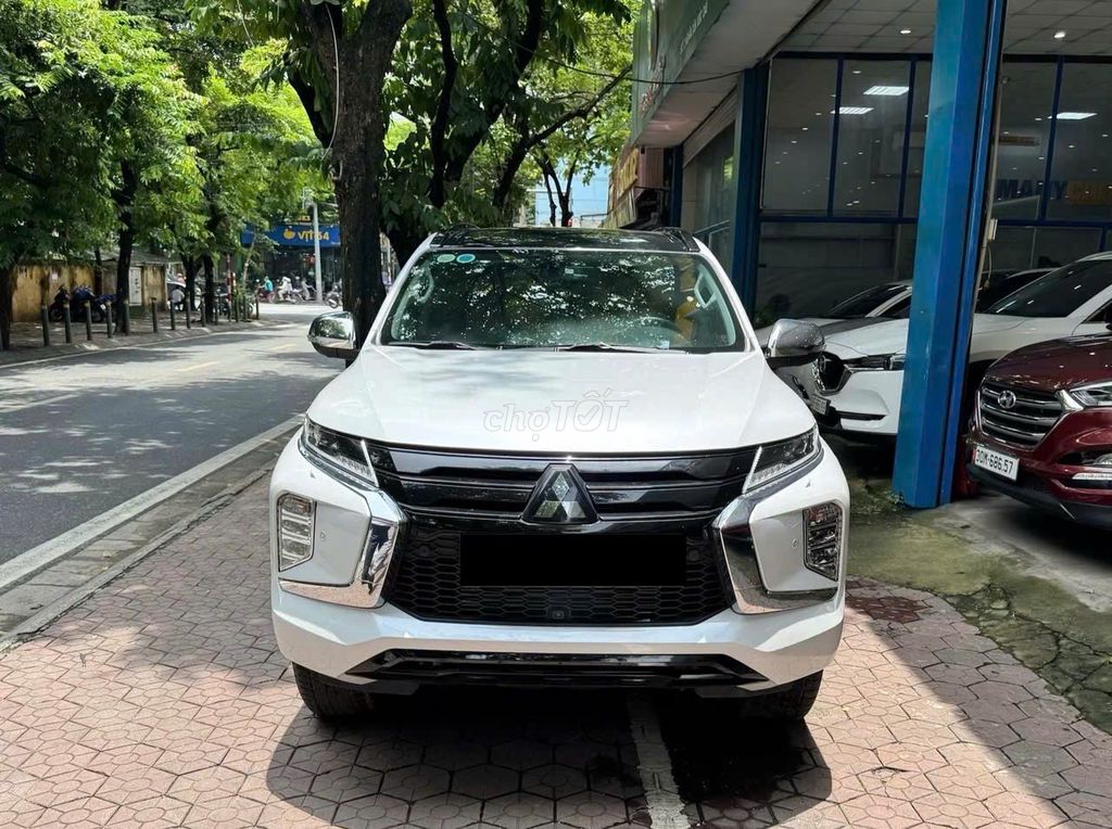 Mitsubishi Pajero Sport 2023 - ảnh 1