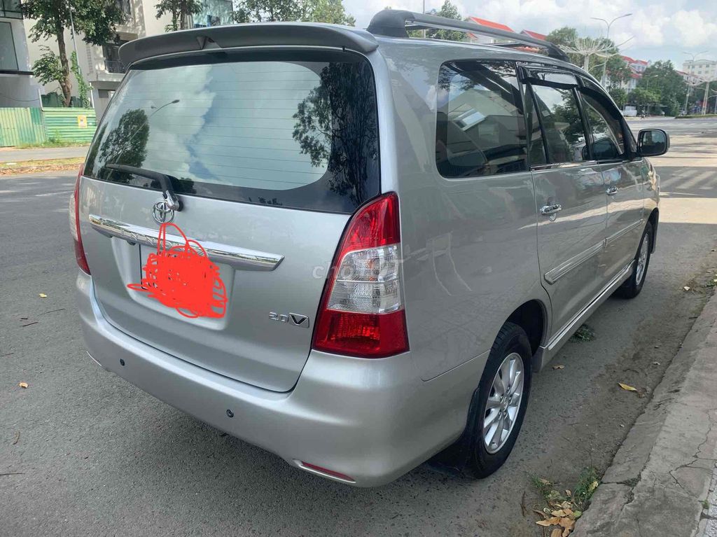 Toyota Innova 2013 - ảnh 2