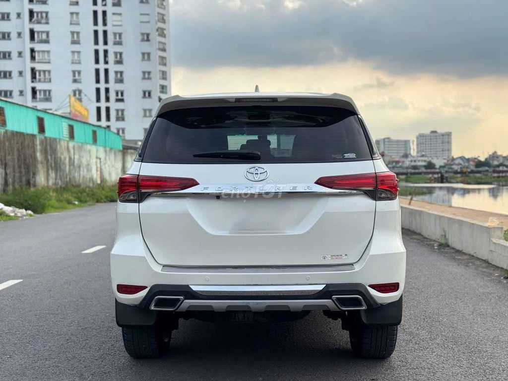 Toyota Fortuner 2.4G 4x2 AT 2019 - ảnh 3