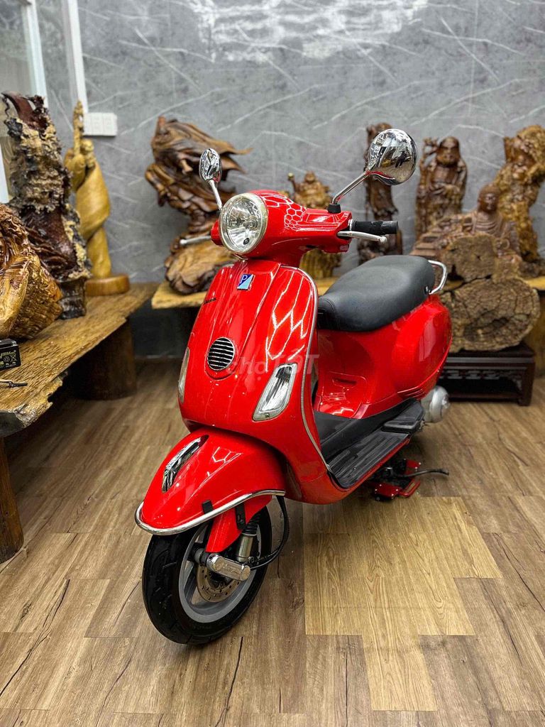 Piaggio Vespa 2012 - ảnh 3
