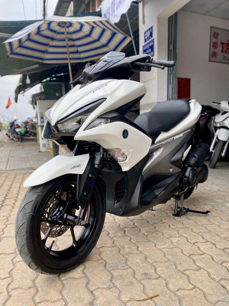 Yamaha NVX 2016 - ảnh 3