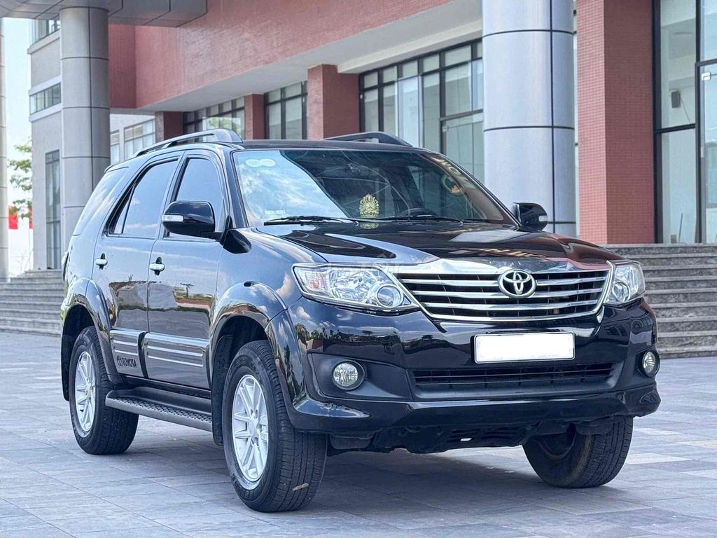 Toyota Fortuner 2014 - ảnh 2