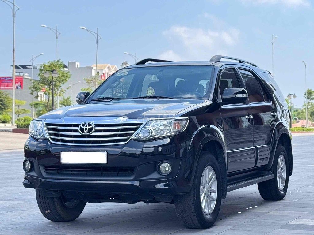 Toyota Fortuner 2014 - ảnh 3