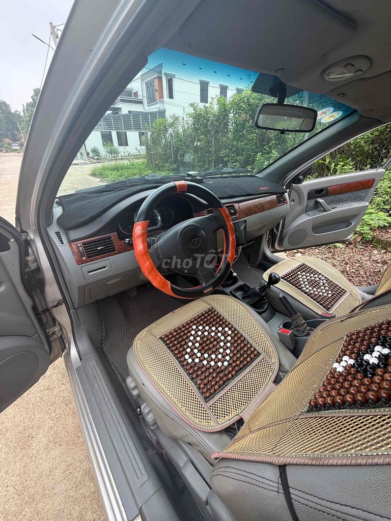 Chevrolet Lacetti 2010 - ảnh 3