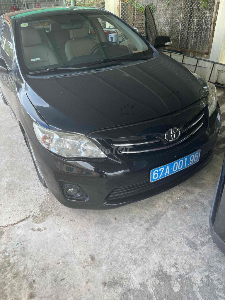 Toyota Corolla Altis 2013 - ảnh 2