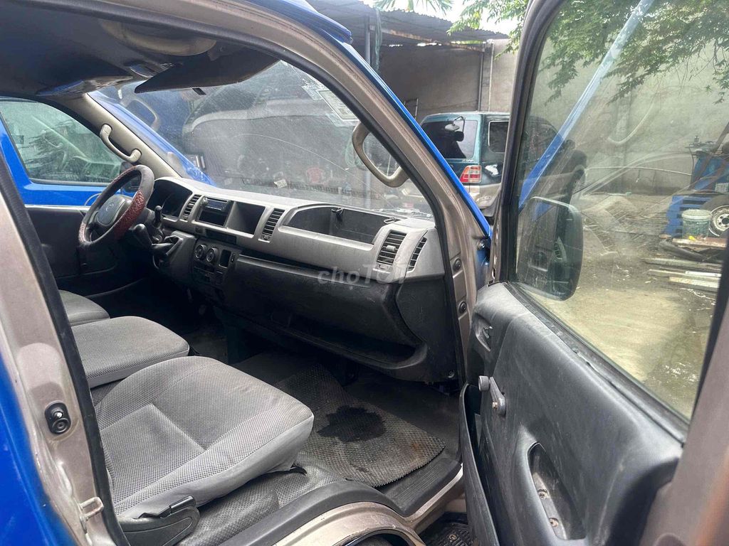 Toyota Hiace 2006 - ảnh 4