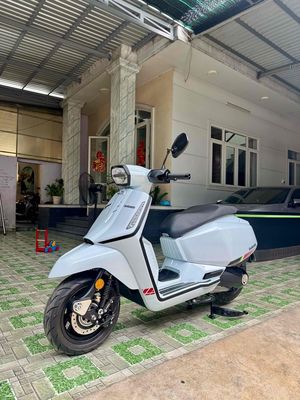 Lambretta X 2025 - ảnh 1