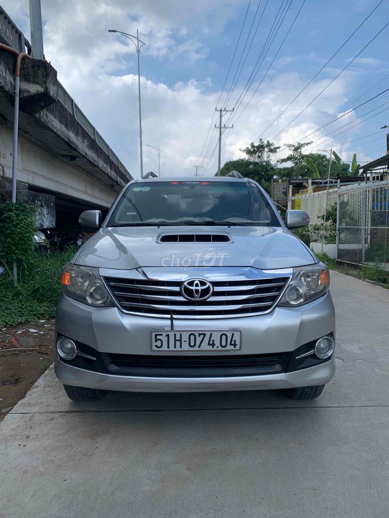 Toyota Fortuner 2015 - ảnh 1