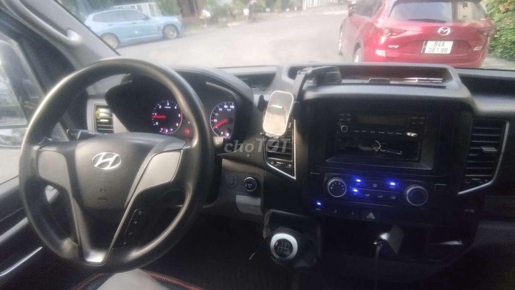 Hyundai Solati - ảnh 5
