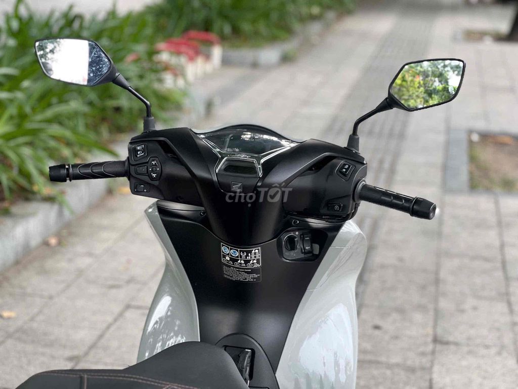 Honda SH 2024 - ảnh 4