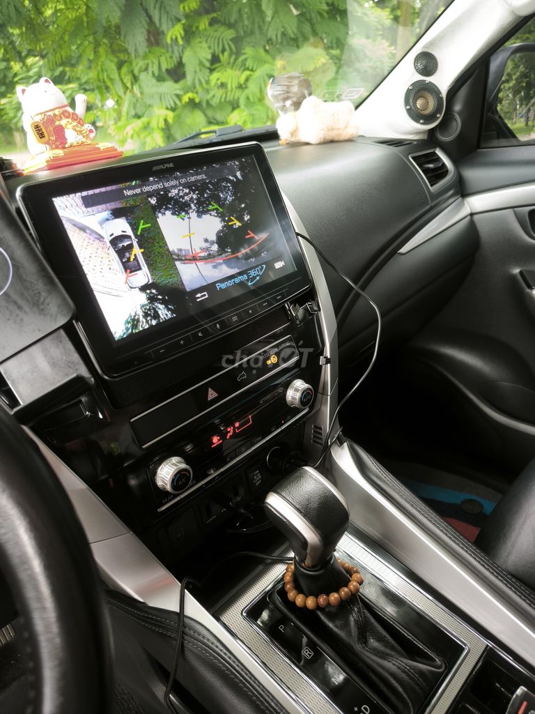 Mitsubishi Pajero Sport - ảnh 4