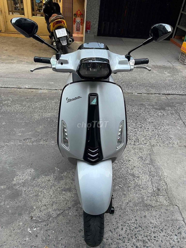 Piaggio Vespa 2017 - ảnh 1