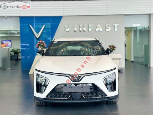 VinFast VF7 Plus AWD 2026 - ảnh 1