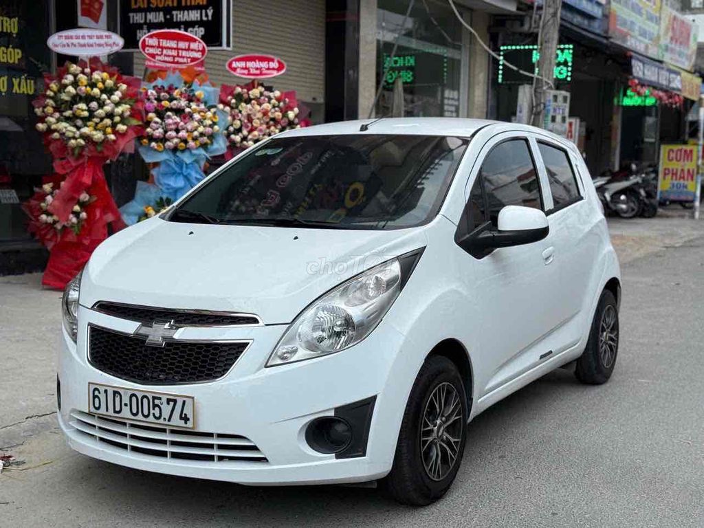 Chevrolet Spark 2011 - ảnh 1