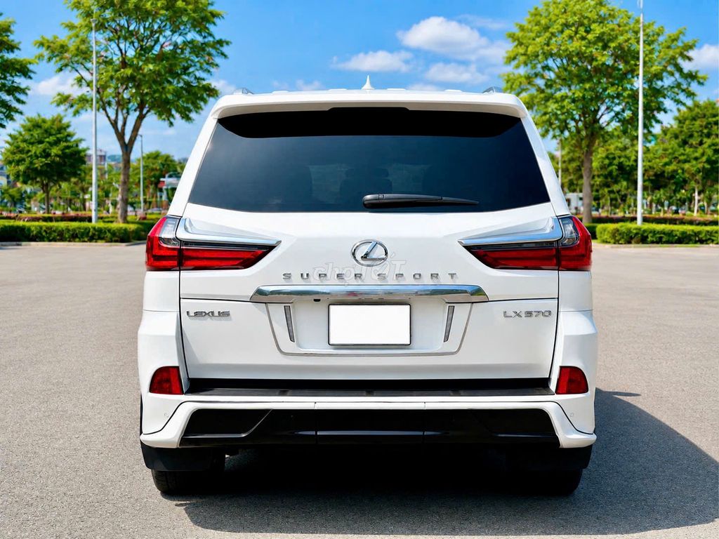 Lexus LX 570 2015 - ảnh 3