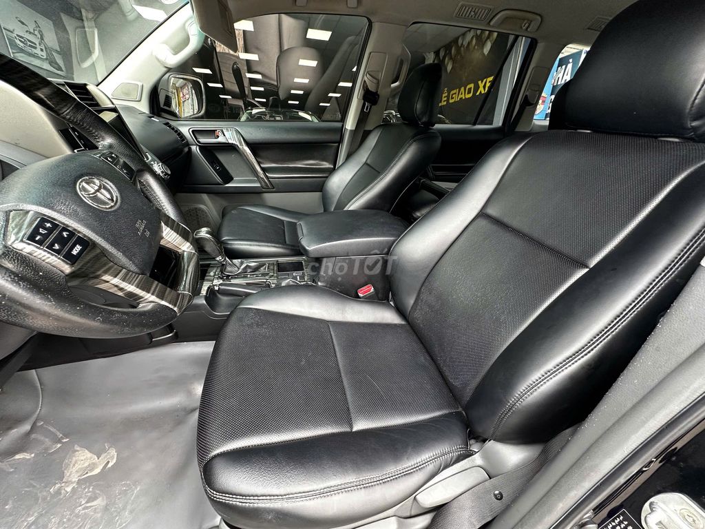 Toyota Land Cruiser Prado 2011 - ảnh 5