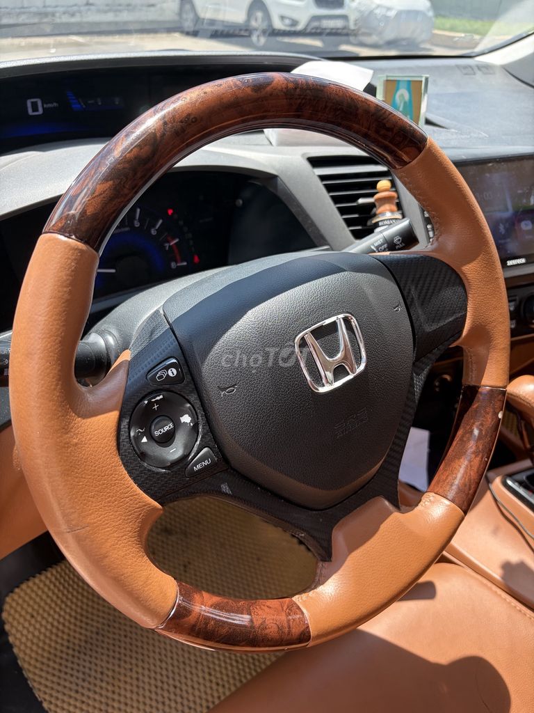 Honda Civic 2012 - ảnh 2
