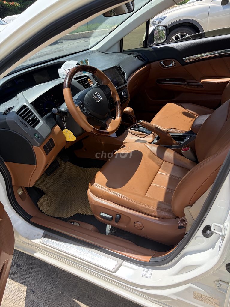 Honda Civic 2012 - ảnh 3