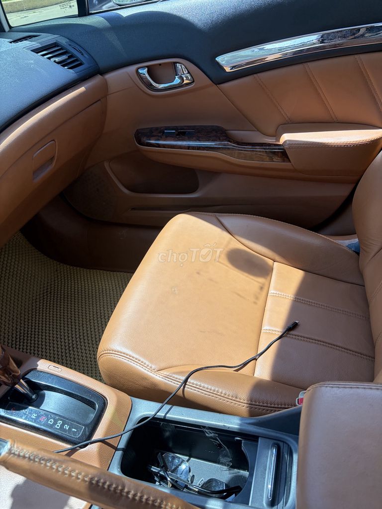 Honda Civic 2012 - ảnh 5