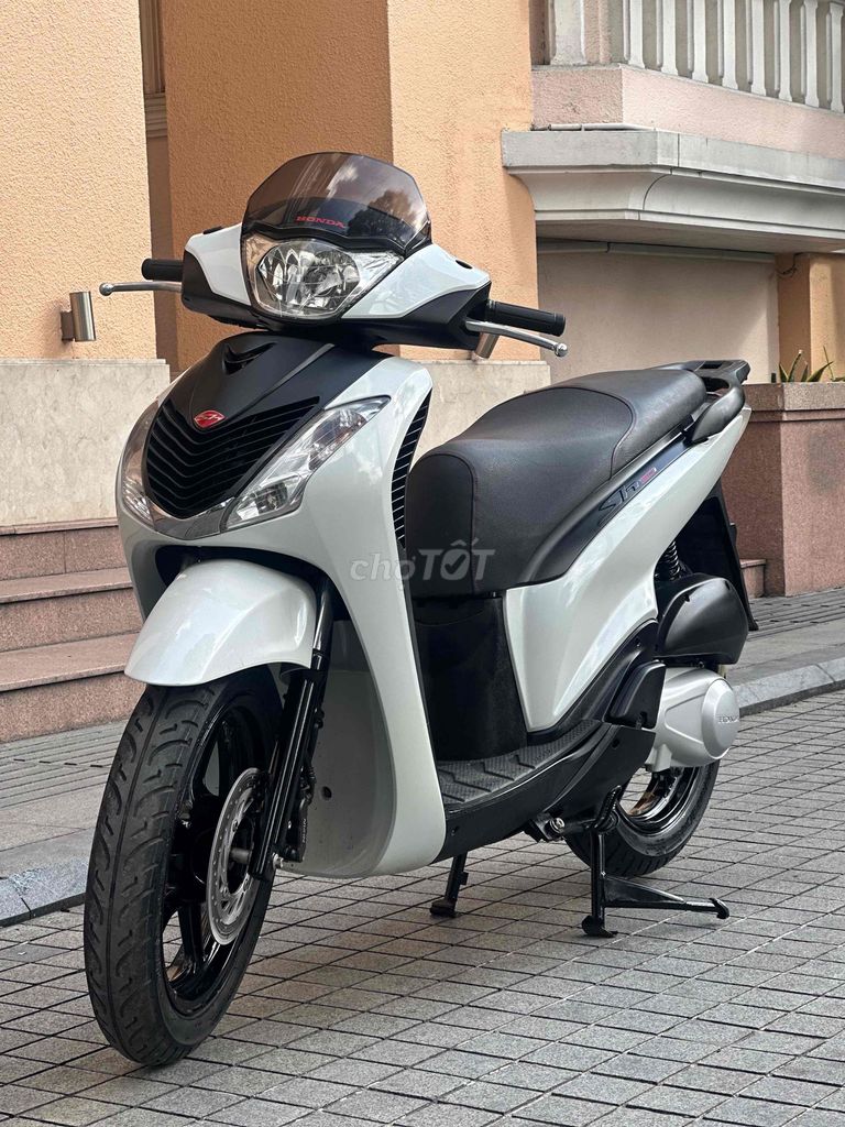Honda SH 2011 - ảnh 2
