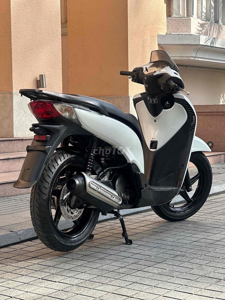 Honda SH 2011 - ảnh 5