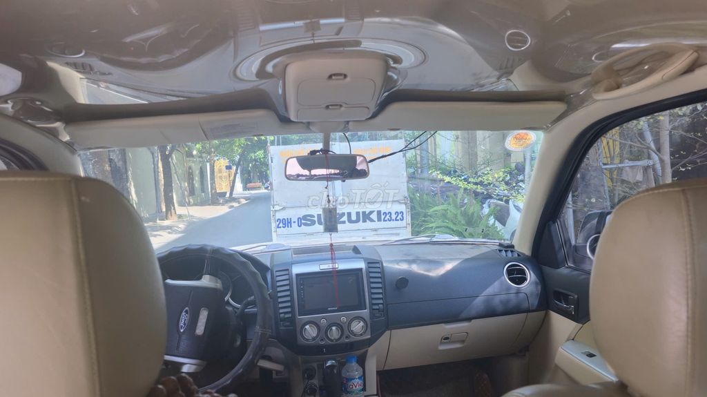 Ford Everest 2009 - ảnh 3