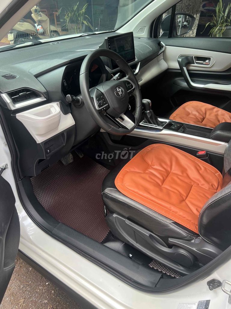 Toyota Veloz Cross 2022 - ảnh 4