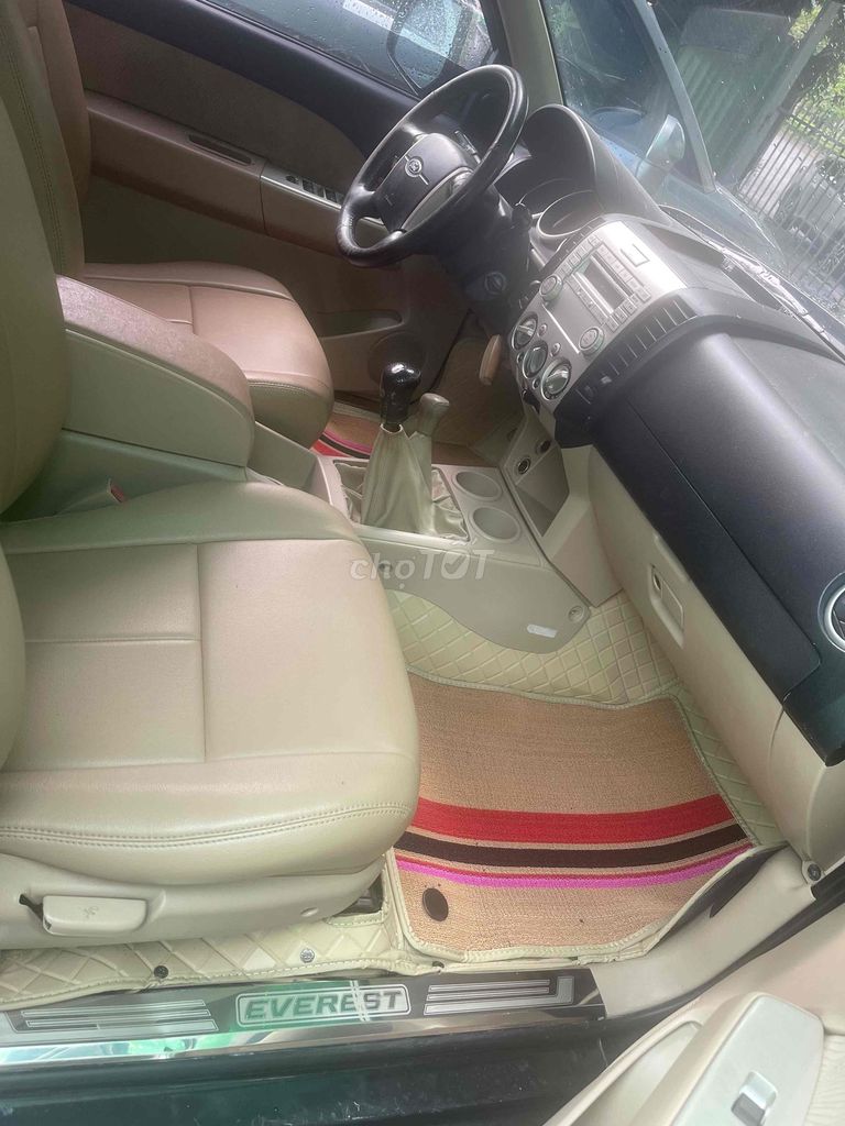 Ford Everest 2009 - ảnh 4