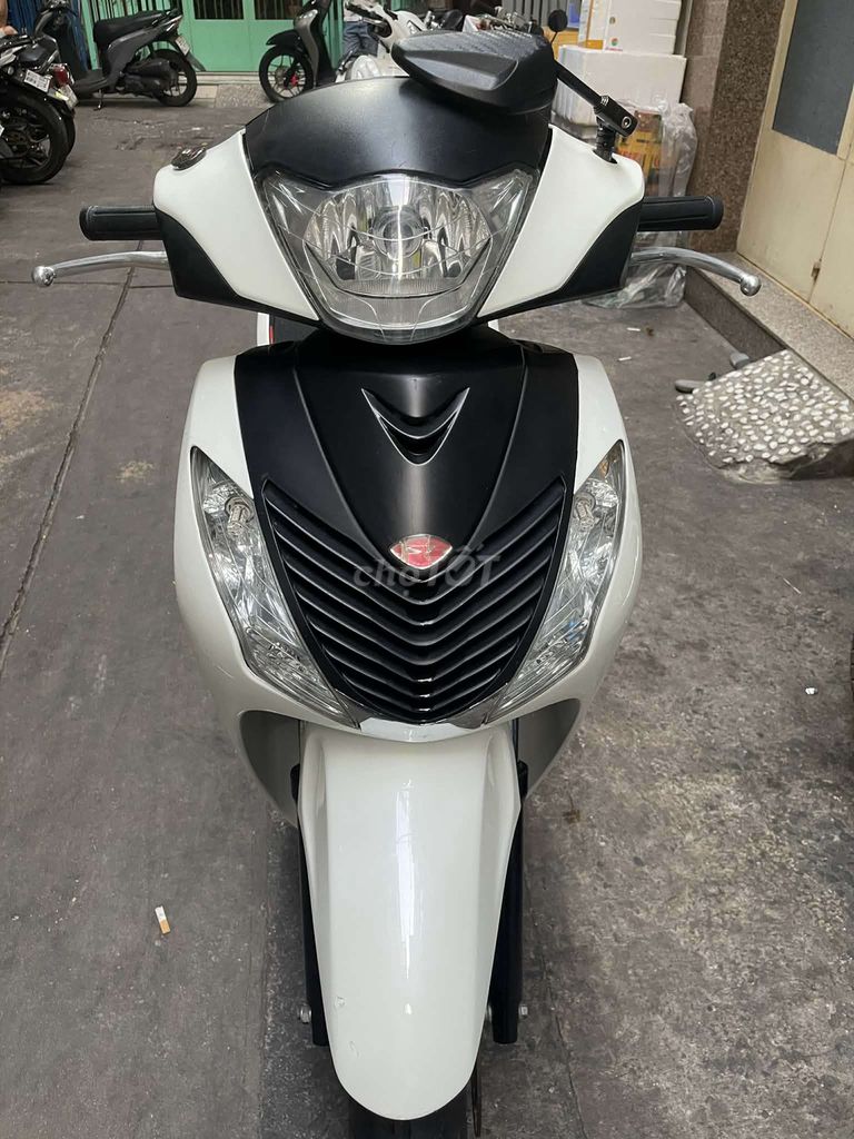 Honda SH - ảnh 1