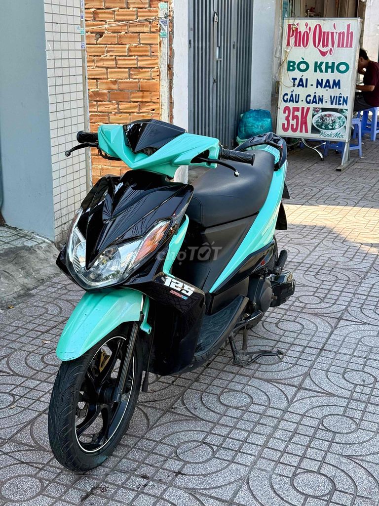 Yamaha Luvias 2010 - ảnh 2
