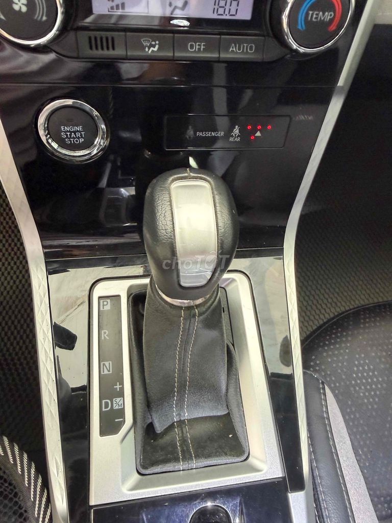 Toyota Veloz Cross 2022 - ảnh 4