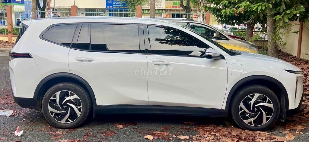 VinFast Limo Green 2025 - ảnh 2