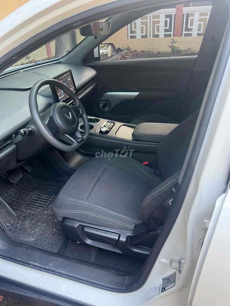 VinFast Limo Green 2025 - ảnh 5