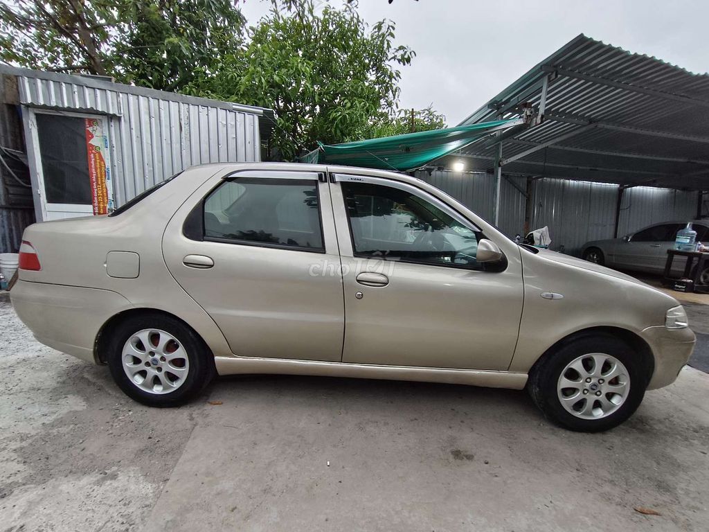 Fiat 2004 - ảnh 1