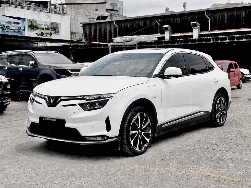 VinFast VF8 Plus - ảnh 2