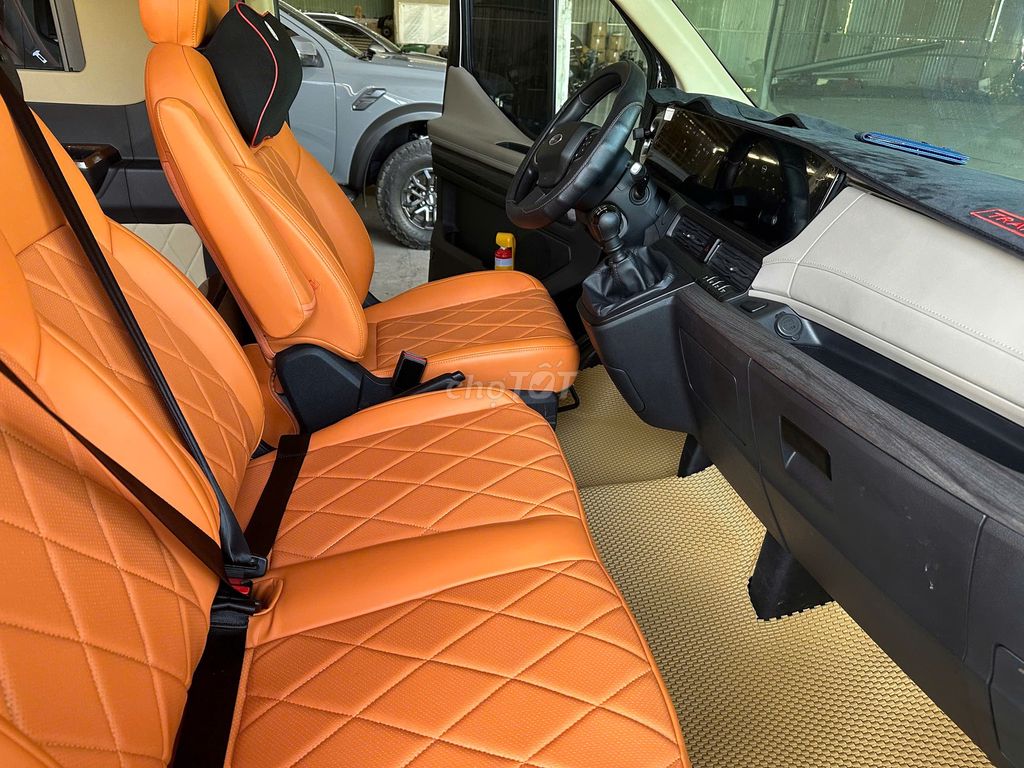 Ford Transit Limousine - ảnh 2