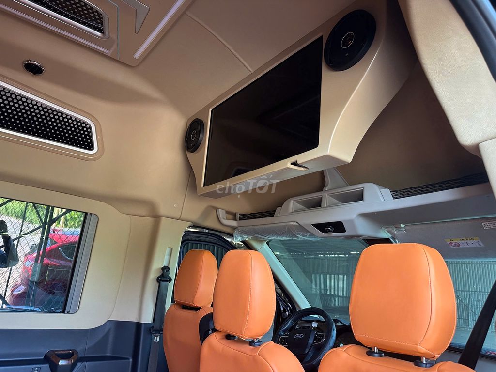 Ford Transit Limousine - ảnh 4