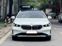BMW 5 Series 2025 - ảnh 1