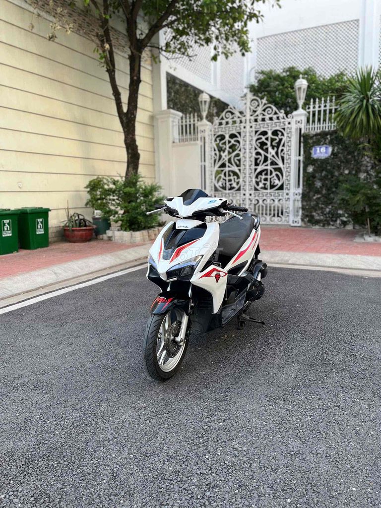 Honda Air Blade 2017 - ảnh 4